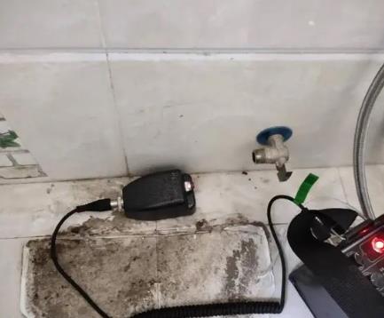 宁陕屋顶漏水维修公司分享下卫生间漏水的危害及解决方法